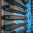 Kép 2/9 - Qoltec M16 rack szerelőkészlet 50 db horganyzott acélból