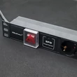 Kép 7/12 - Qoltec 19" alumínium elosztó RACK 6 SCHUKO aljzattal