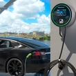 Kép 3/9 - Qoltec EV Töltőállomás 2 az 1-ben Type2 | 22kW | Wi-fi| LCD | RFID | 3 fázis | Wallbox | 5m